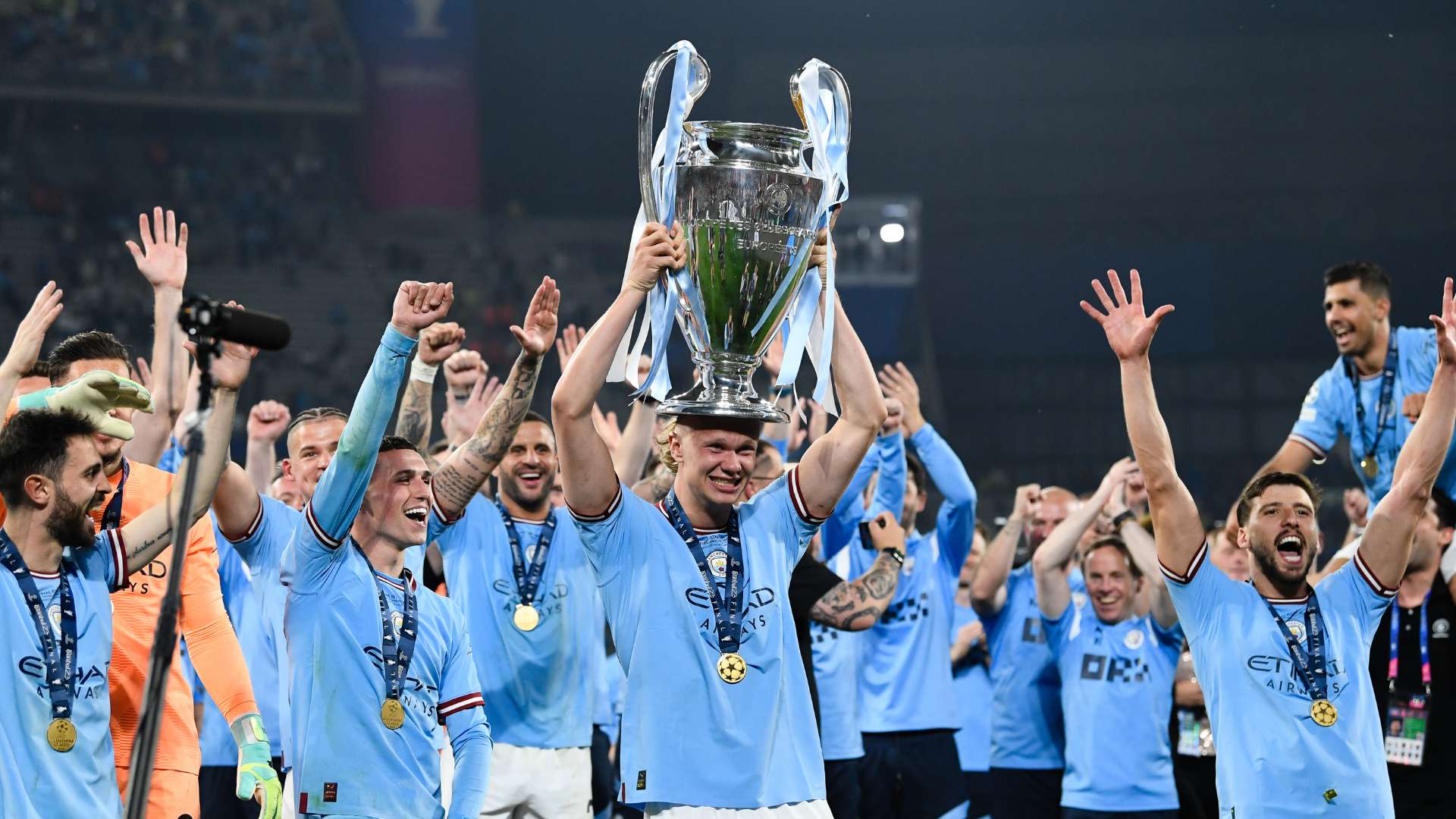 及关键抢断 及关键抢断